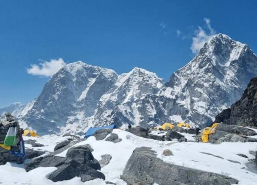 Mount Everest morning view