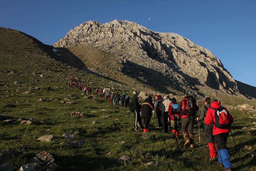 Nepal Waives Climbing Fees